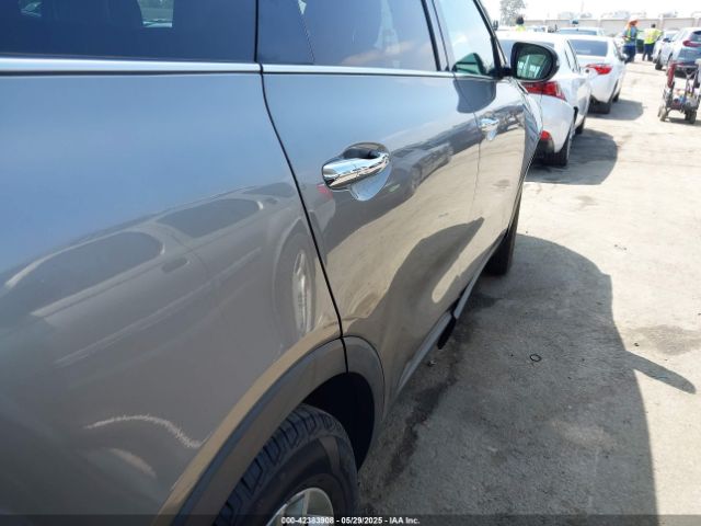 5XYPG4A30HG189880 KIA Sorento 2.4l Lx