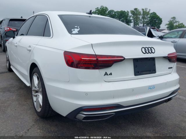 2022 AUDI A4 WAUEAAF49NN008799 Photo 2