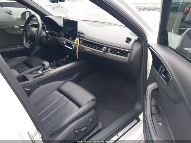 2022 AUDI A4 WAUEAAF49NN008799 Photo 4