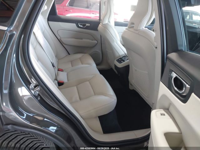 2021 VOLVO XC60 YV4102RL9M1694746 Photo 7