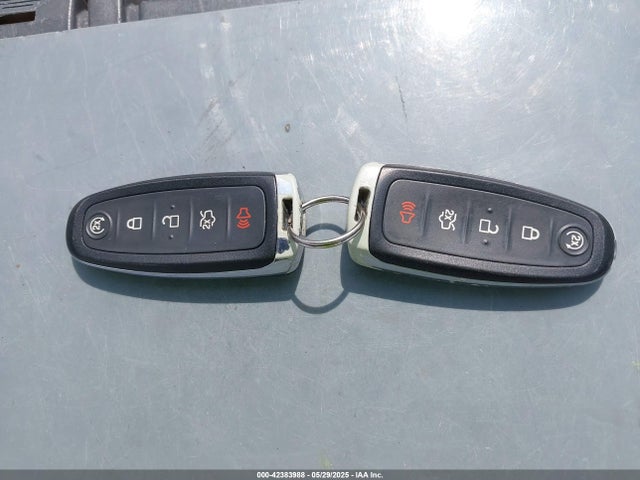 1FMCU0JX6EUE39521 Ford Escape Titanium