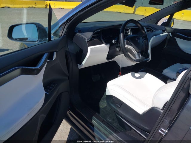 Tesla MODEL X 2017 5YJXCDE2XHF077253 Image 5