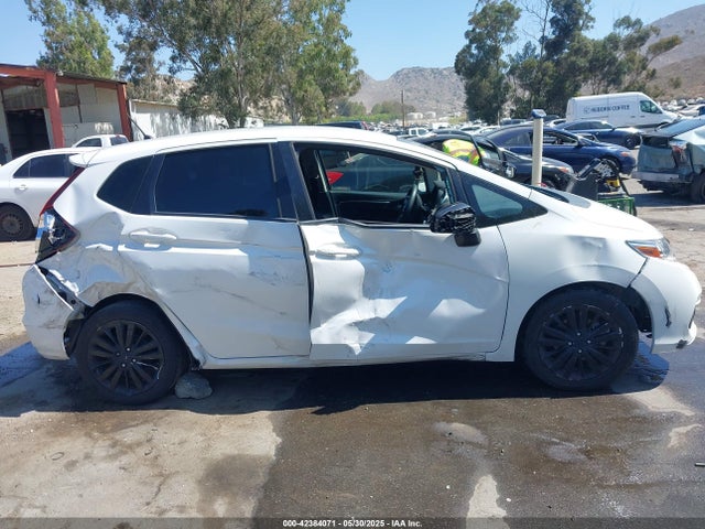 3HGGK5H4XKM703328 Honda FIT LX