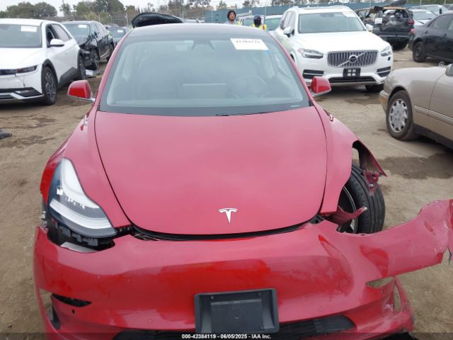 5YJ3E1EBXJF072776 Tesla MODEL 3