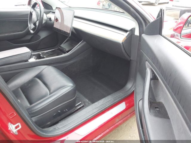 5YJ3E1EBXJF072776 Tesla MODEL 3