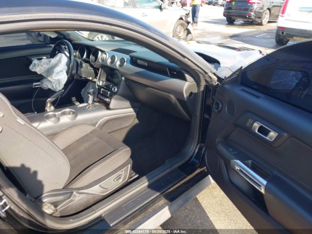 2019 FORD MUSTANG 1FA6P8THXK5124729 Photo 4