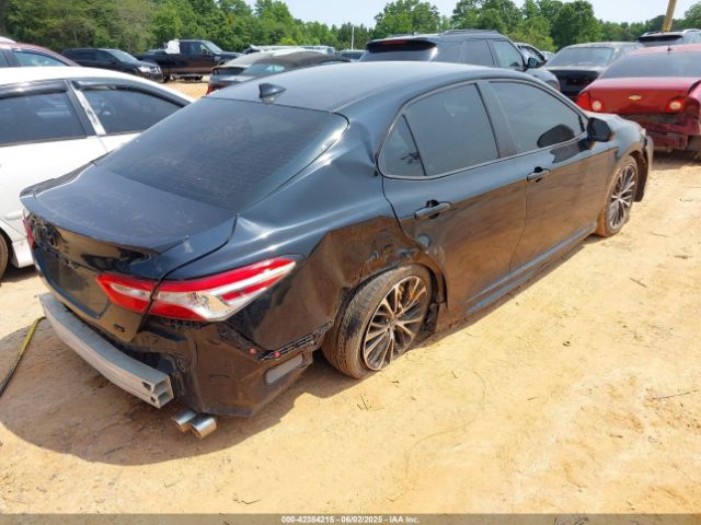 2020 TOYOTA CAMRY 4T1G11AK6LU328856 Photo 3