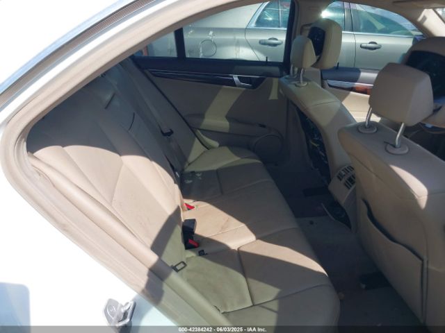 WDDGF8AB0EA949700 Mercedes-Benz C 300 Luxury 4matic/sport 4matic