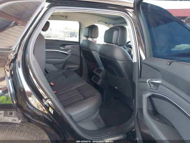 2024 AUDI Q8 E-TRON WA16ABGE3RB005015 Photo 7