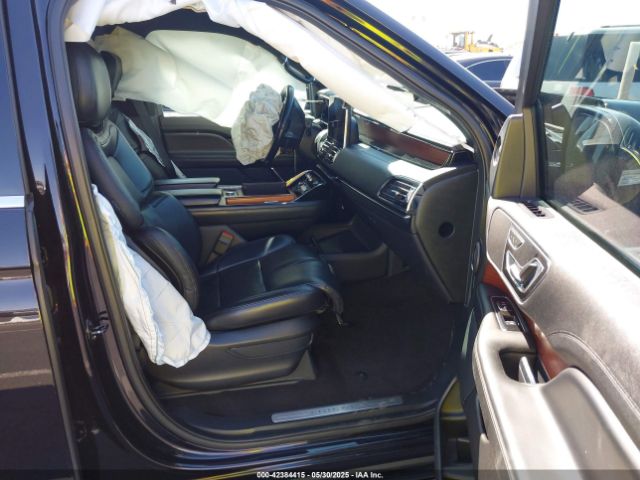 2021 LINCOLN NAVIGATOR 5LMJJ3MT2MEL10966 Photo 4