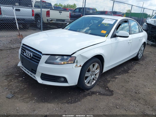 2010 AUDI A4 WAUBFAFL3AN062072 Photo 1