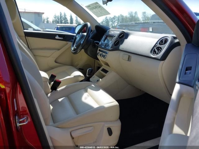 WVGBV3AX7EW081912 Volkswagen Tiguan Sel