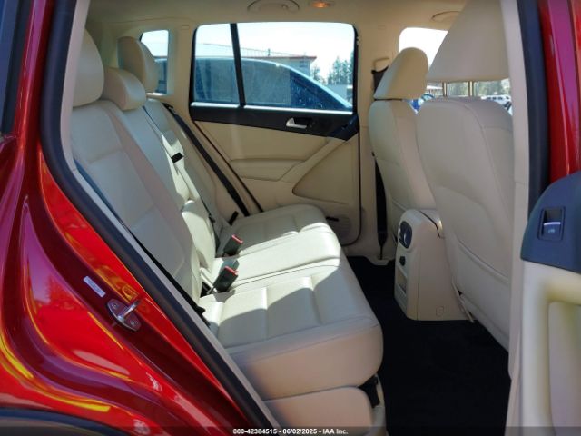 WVGBV3AX7EW081912 Volkswagen Tiguan Sel