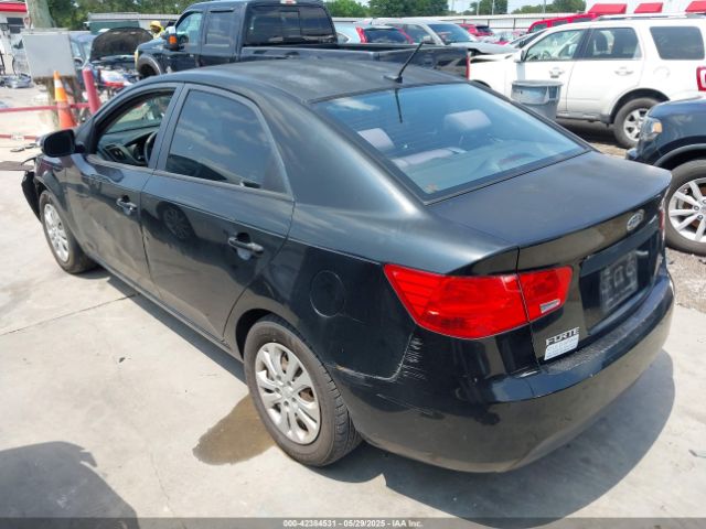 2013 KIA FORTE KNAFU4A21D5669213 Photo 2
