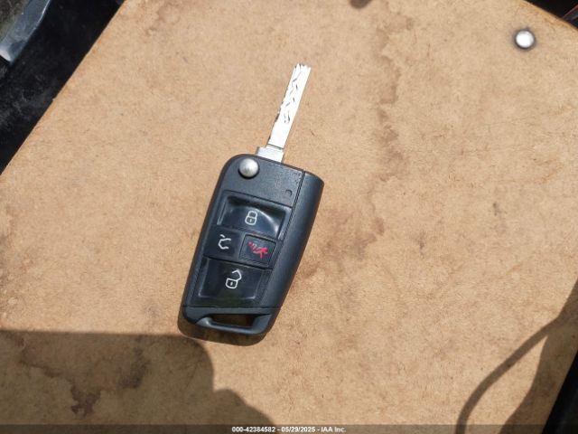 3VV1B7AX5JM097778 Volkswagen Tiguan 2.0t S
