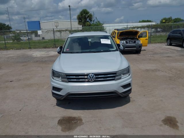 3VV1B7AX5JM097778 Volkswagen Tiguan 2.0t S