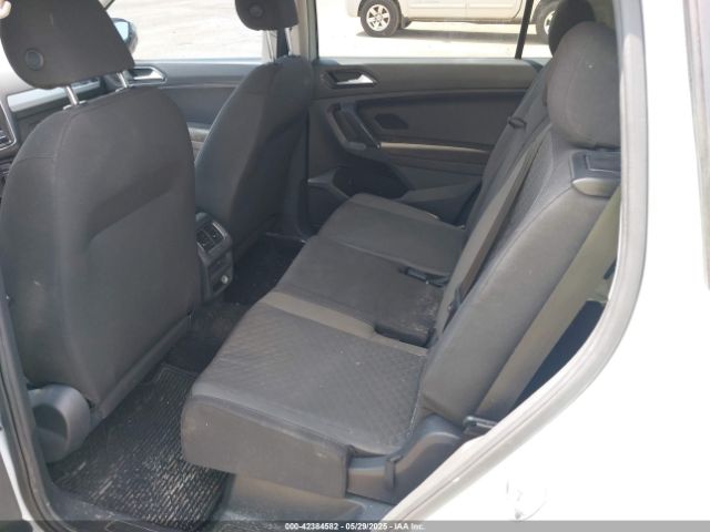 3VV1B7AX5JM097778 Volkswagen Tiguan 2.0t S