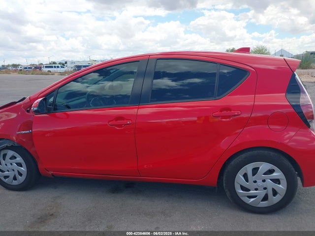 JTDKDTB30G1128099 Toyota Prius C Two