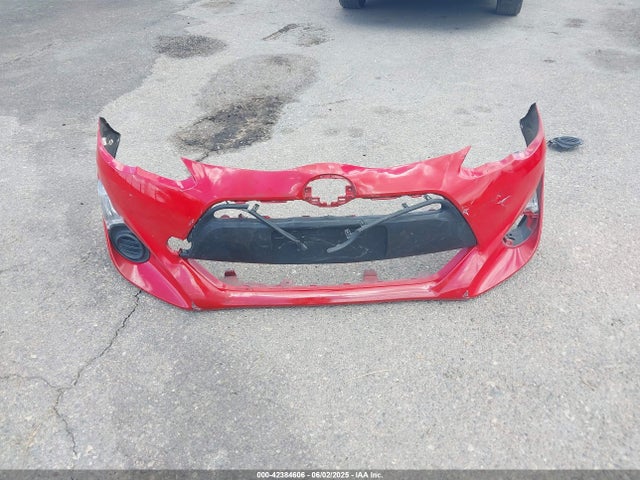 JTDKDTB30G1128099 Toyota Prius C Two