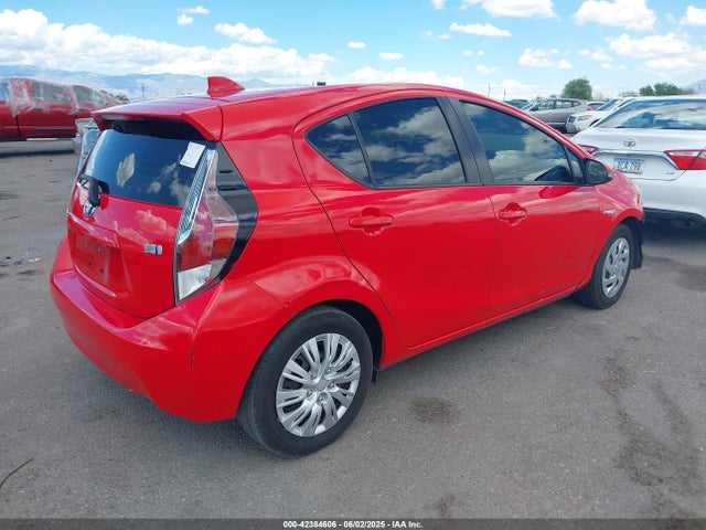 JTDKDTB30G1128099 Toyota Prius C Two