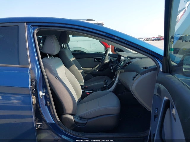 KMHDH4AE9FU225848 Hyundai ELANTRA SE