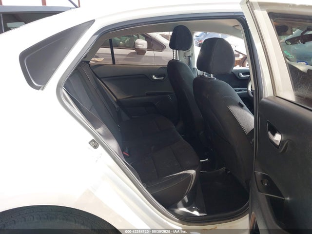 3KPA24AD9ME400529 KIA gamma ii