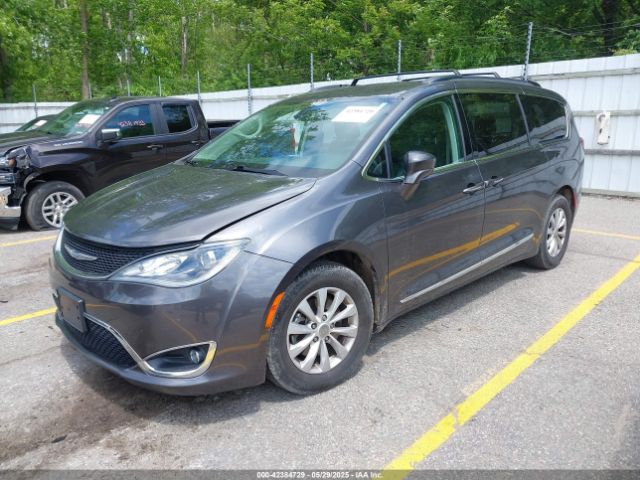 2017 CHRYSLER PACIFICA 2C4RC1BG8HR720615 Photo 1