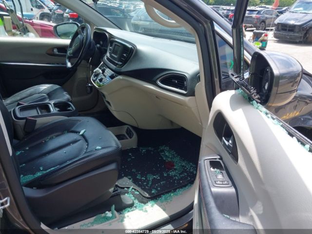 2017 CHRYSLER PACIFICA 2C4RC1BG8HR720615 Photo 4