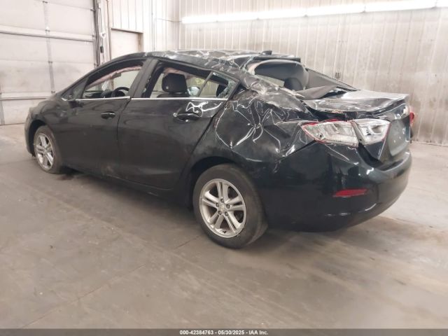 2017 CHEVROLET CRUZE 1G1BE5SMXH7207417 Photo 2