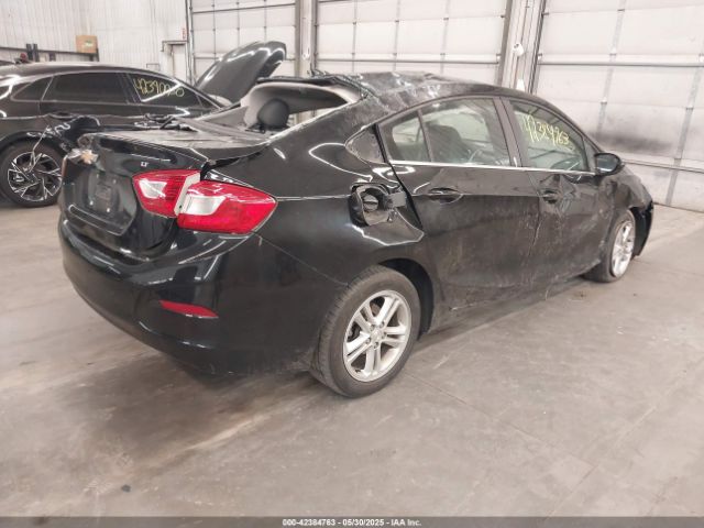 2017 CHEVROLET CRUZE 1G1BE5SMXH7207417 Photo 3