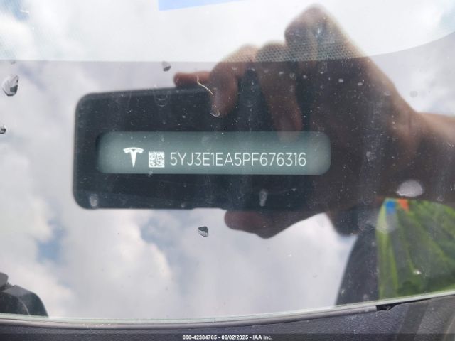2023 TESLA MODEL 3 5YJ3E1EA5PF676316 Photo 8