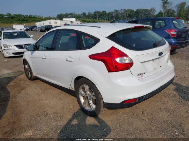 1FADP3K22EL402398 Ford FOCUS SE