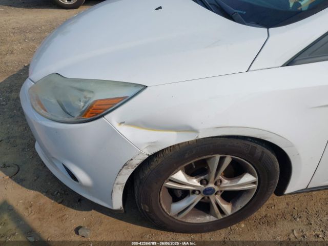 1FADP3K22EL402398 Ford FOCUS SE