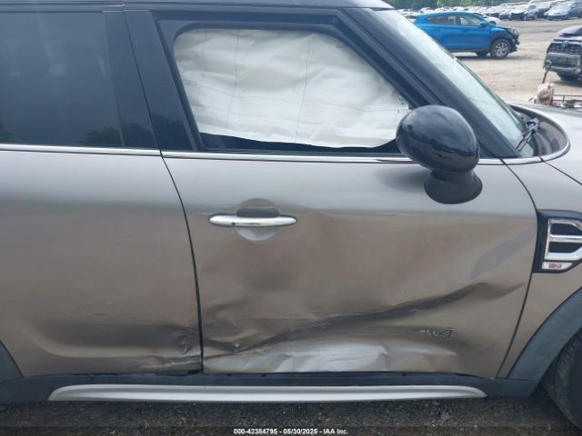 2018 MINI COUNTRYMAN WMZYV5C39J3E02982 Photo 5