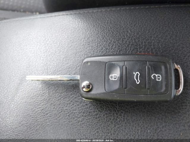 3VW2K7AJ3FM277070 Volkswagen Jetta 2.0l S