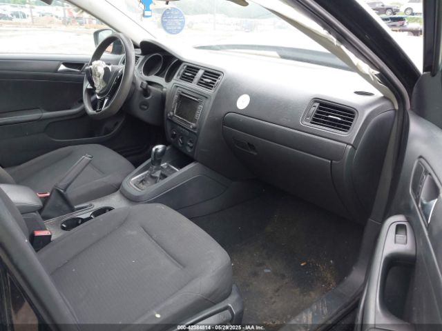 3VW2K7AJ3FM277070 Volkswagen Jetta 2.0l S