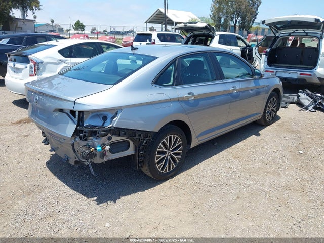 3VWC57BU9MM090465 Volkswagen tsi