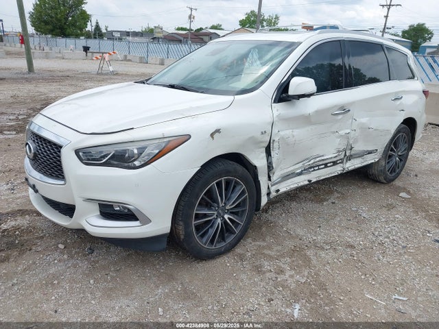 5N1AL0MM2GC512940 Infiniti 2016