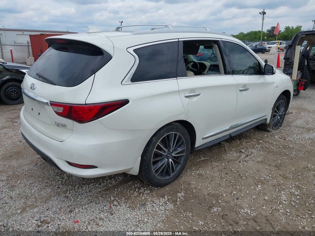 5N1AL0MM2GC512940 Infiniti 2016