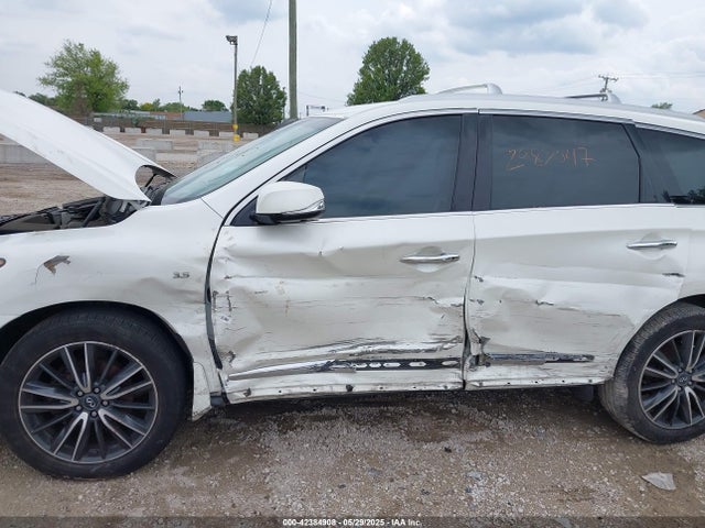 5N1AL0MM2GC512940 Infiniti 2016