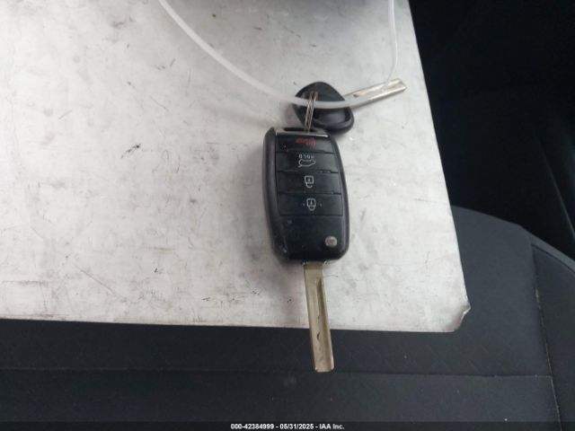 5XYPG4A36KG438741 KIA Sorento 2.4l Lx