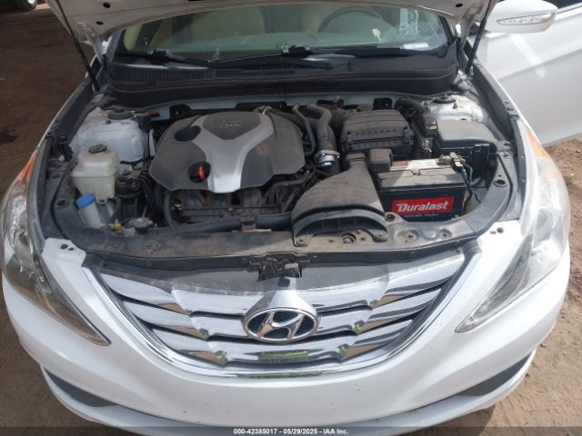 5NPEC4AB4EH911088 Hyundai theta ii