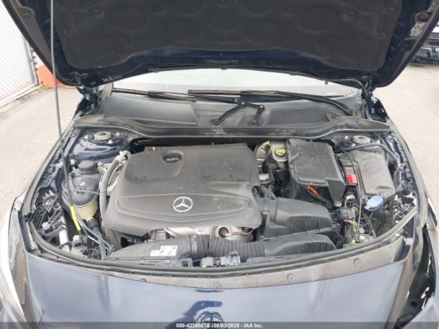 WDDSJ4EB4JN637135 Mercedes-Benz CLA 250