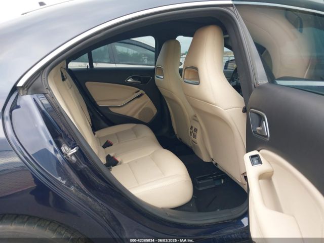 WDDSJ4EB4JN637135 Mercedes-Benz CLA 250