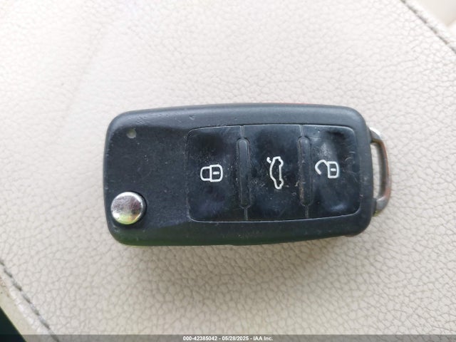 3VWD17AJ0EM247843 Volkswagen Jetta 1.8t Se