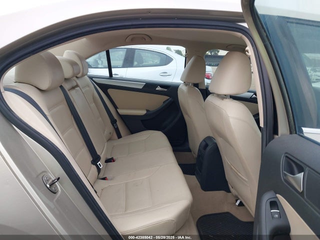 3VWD17AJ0EM247843 Volkswagen Jetta 1.8t Se