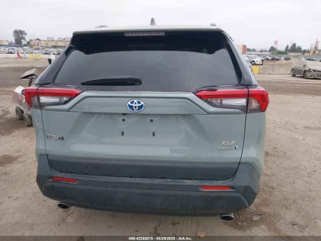 4T3B6RFV8NU102695 Toyota Rav4 Xle Premium