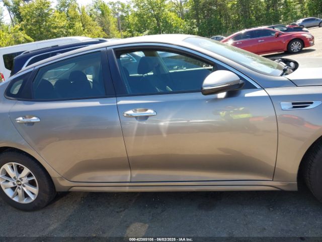 5XXGT4L37JG228578 KIA Optima Lx