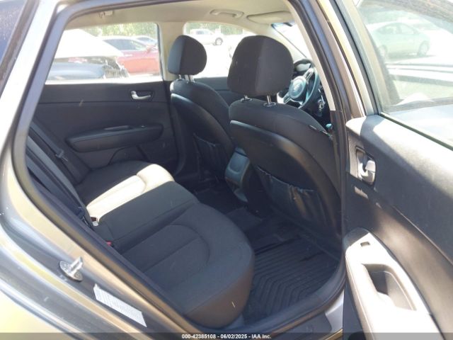 5XXGT4L37JG228578 KIA Optima Lx