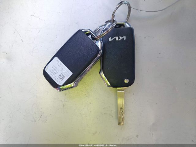 KNDPUCAF3P7152895 KIA Sportage Lx